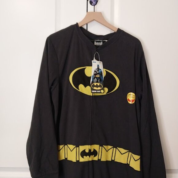 DC Comic Batman Onesie - Picture 3 of 8